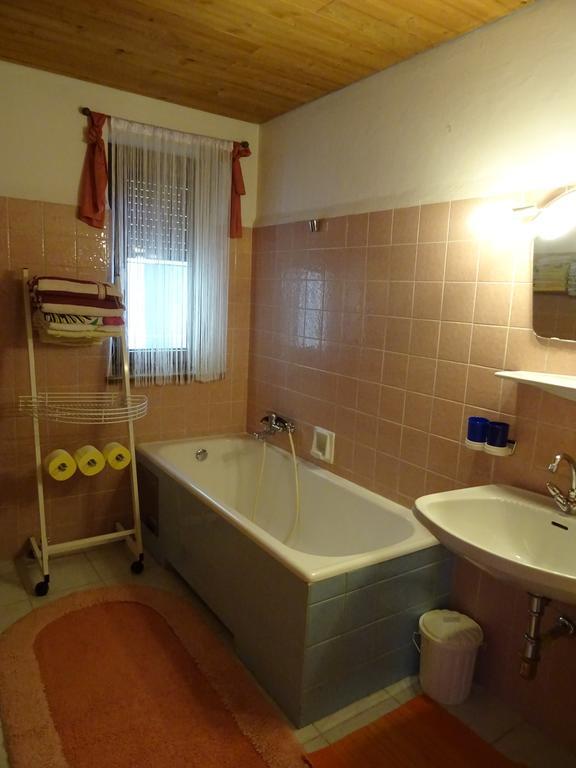 Ferienwohnung Traudl Singer Ίνσμπρουκ Δωμάτιο φωτογραφία